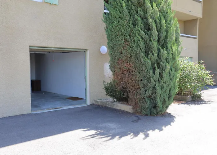123 Vaison