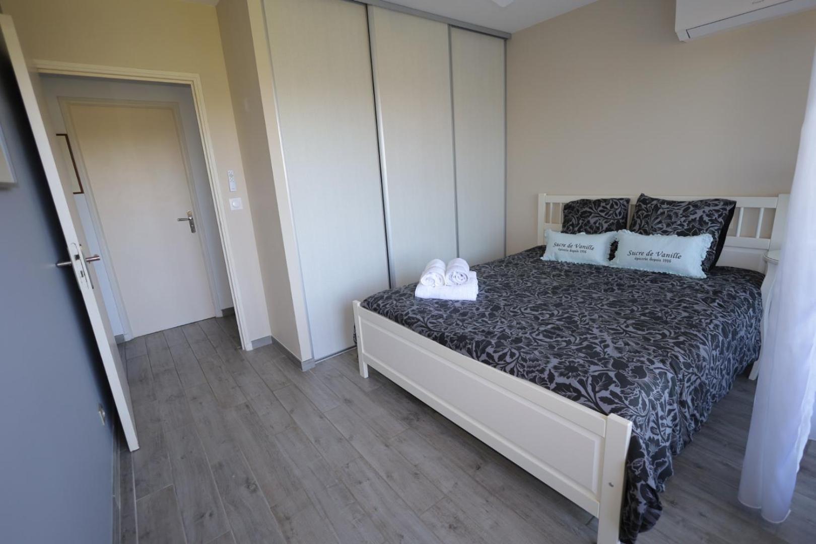 Apartment 123 *